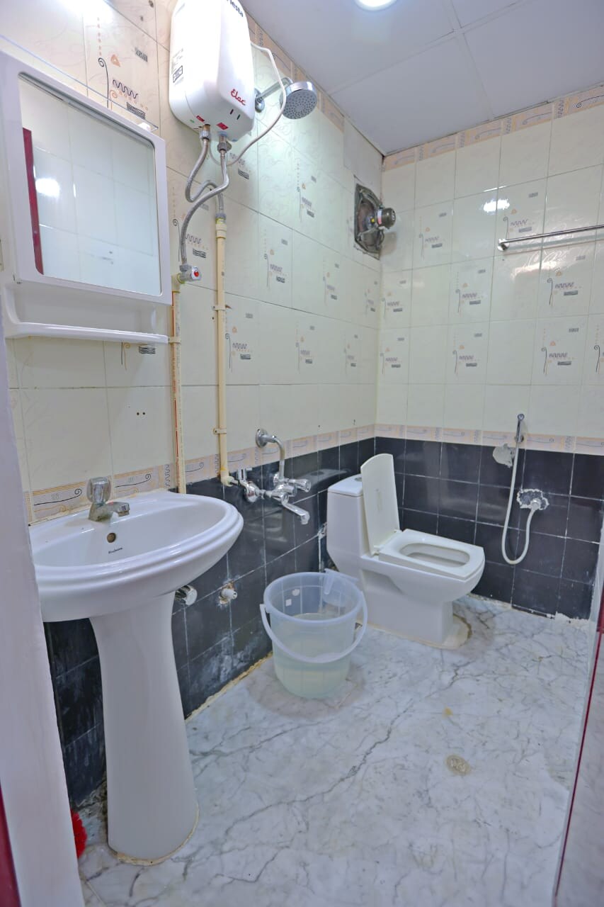 Chandra Homestay - Tap to explore photos