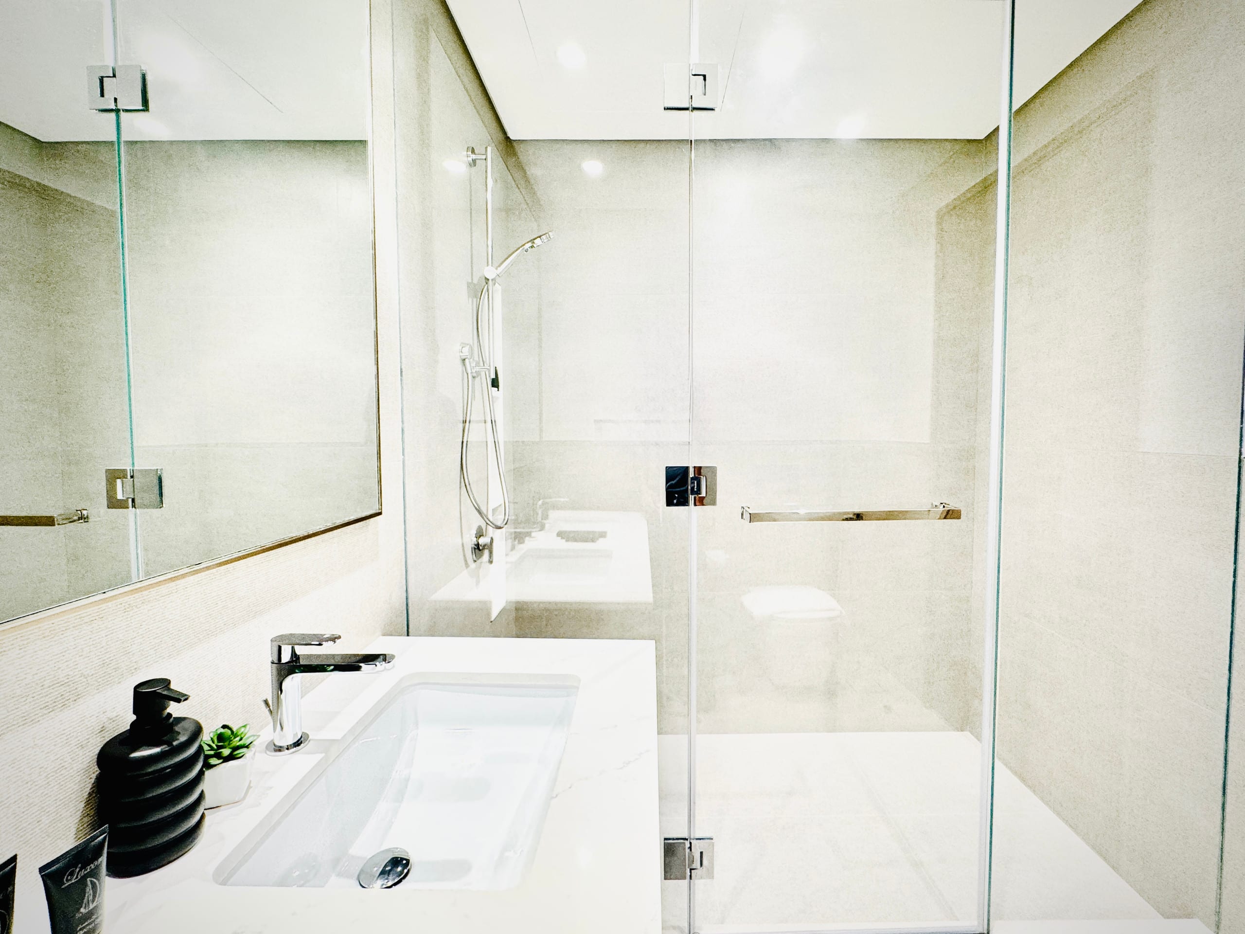 Elegant 2BR Burj Fountain View Downtown - Tap to explore photos