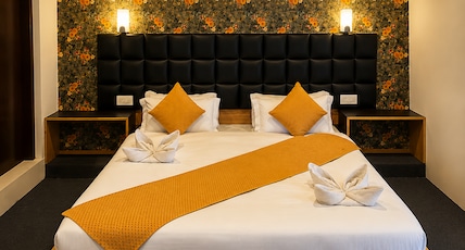 Kashmir Holiday Resort Room Type - Classic Double King Size Bed - Non AC (Block B) Kashmir Holiday Resort Room Type - Classic Double King Size Bed - Non AC (Block B)
