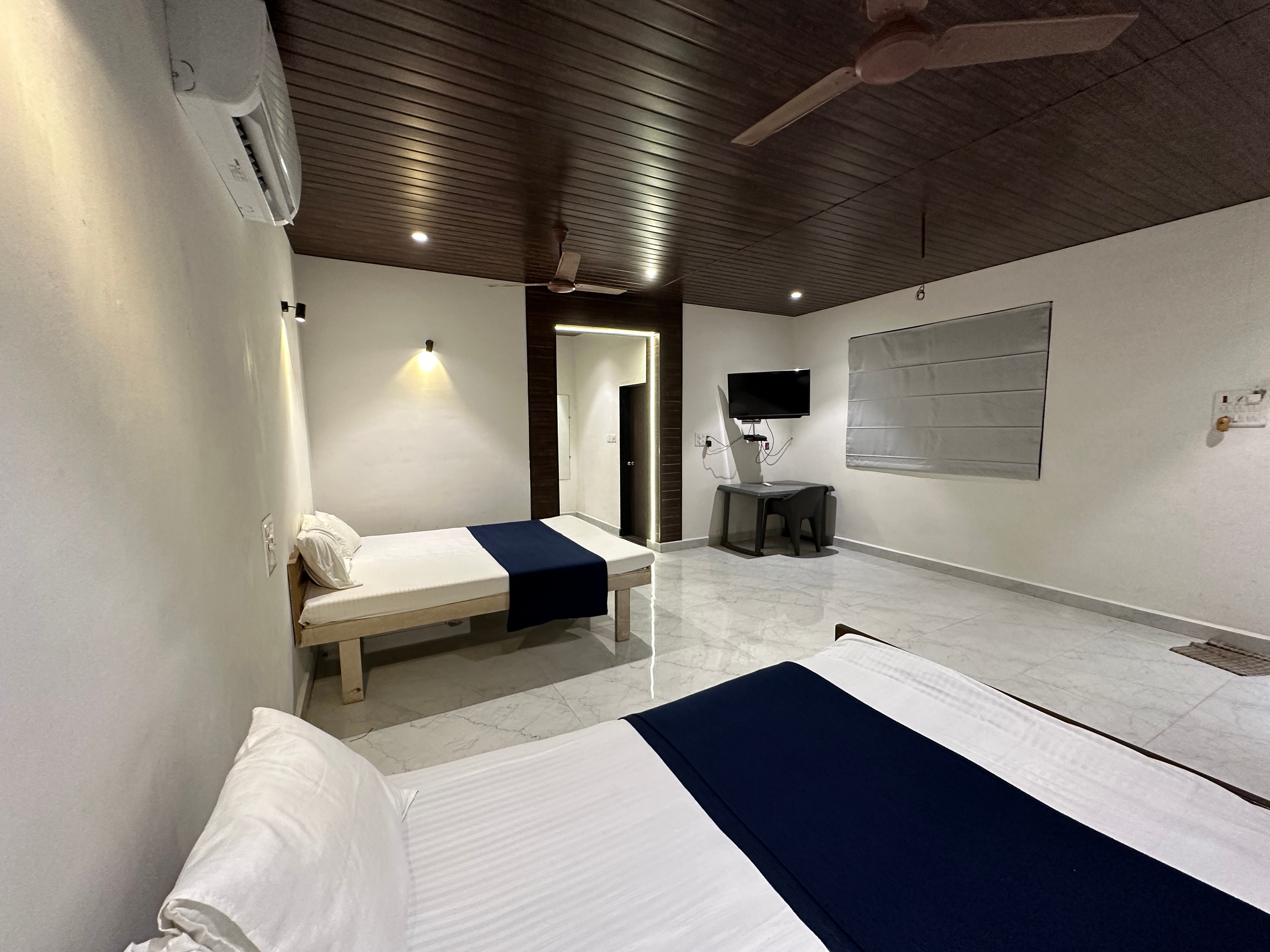 Gaarva Homestay - Tap to explore photos