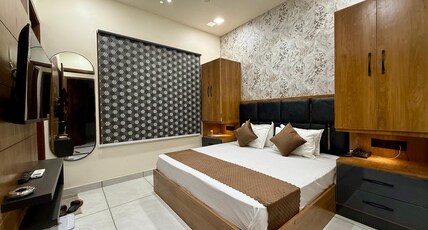 Hotel Tim Hartins Room Type - Deluxe Room