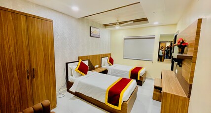 Roop Residency Room Type - Deluxe Room