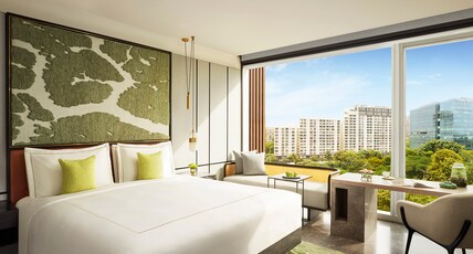 Taj The Trees Mumbai Room Type - Deluxe Room King Bed with Bathtub