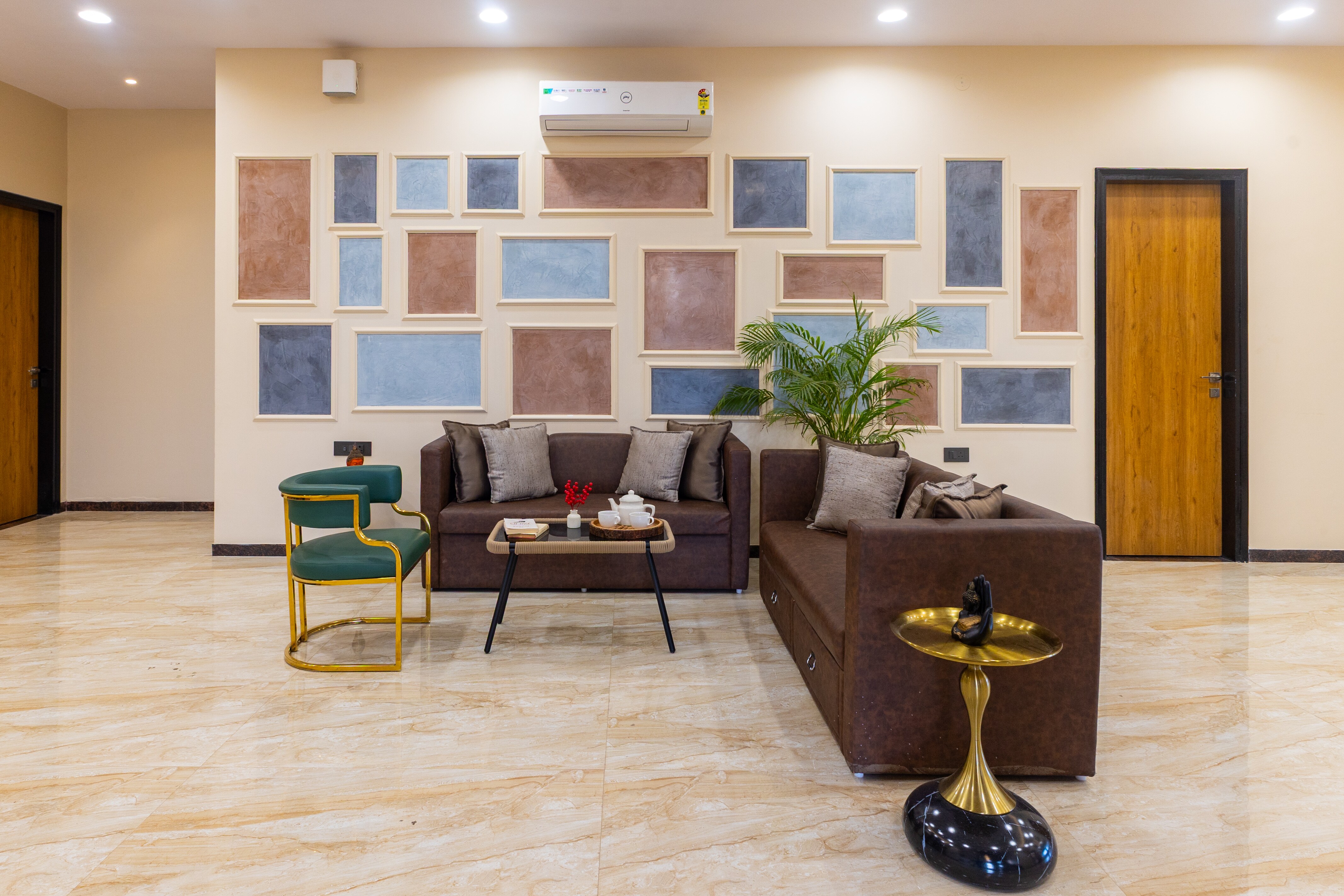 ELIVAAS Signature Abhinandan Farm 7 BHK Villa - Tap to explore photos