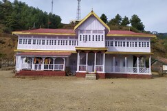 Madhan Palace Homestay | Mountain-view Rooms
