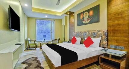 Staybook Hotel Nitya Maharani Room Type - Super Deluxe Studio With Window
