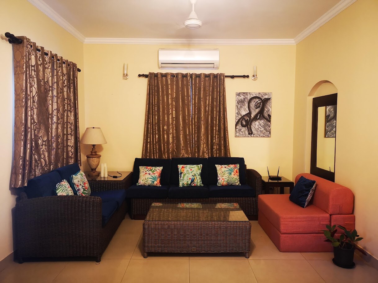 Villa Azure - Tap to explore photos