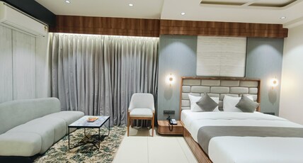 Hotel Maskan , Surat Room Type - Platinum suite
