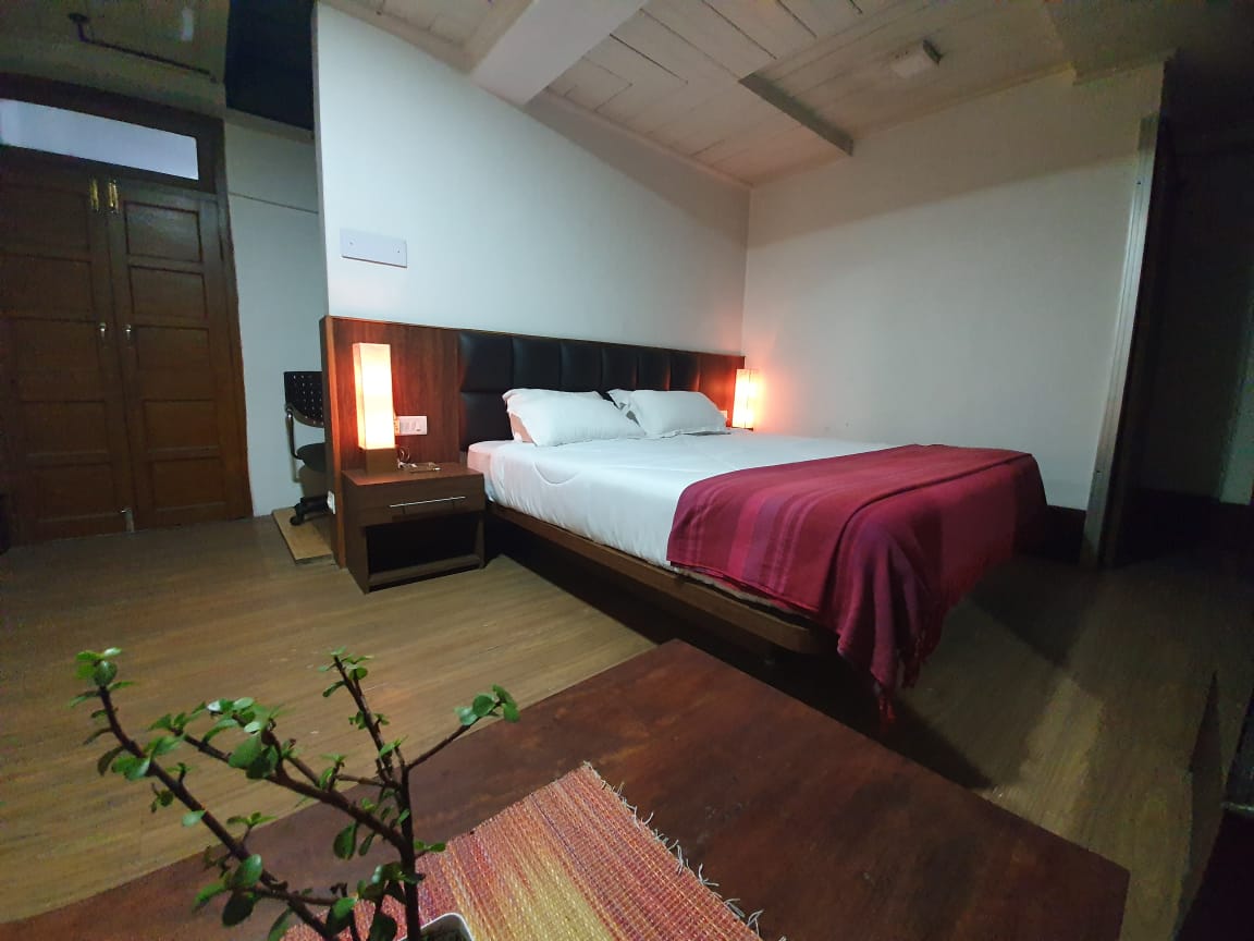 Yuvaan Service Apartment - Tap to explore photos