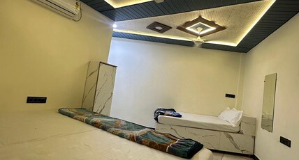 Hotel Maa Aashray Room Type - Triple Bed Room
