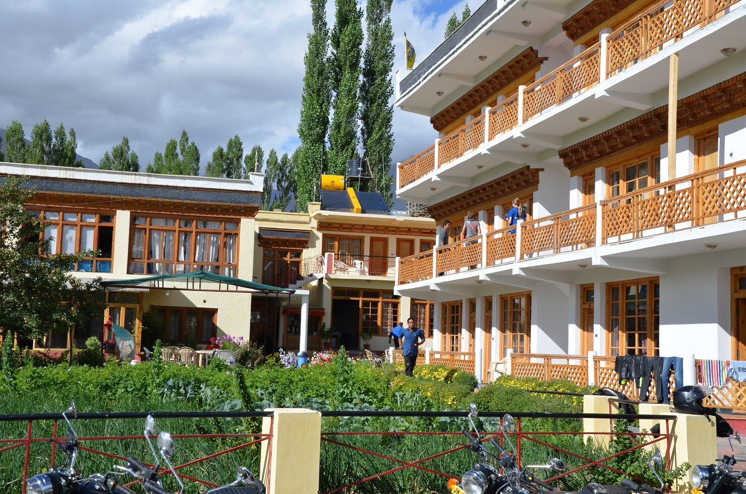 Hotel Naro - Tap to explore photos