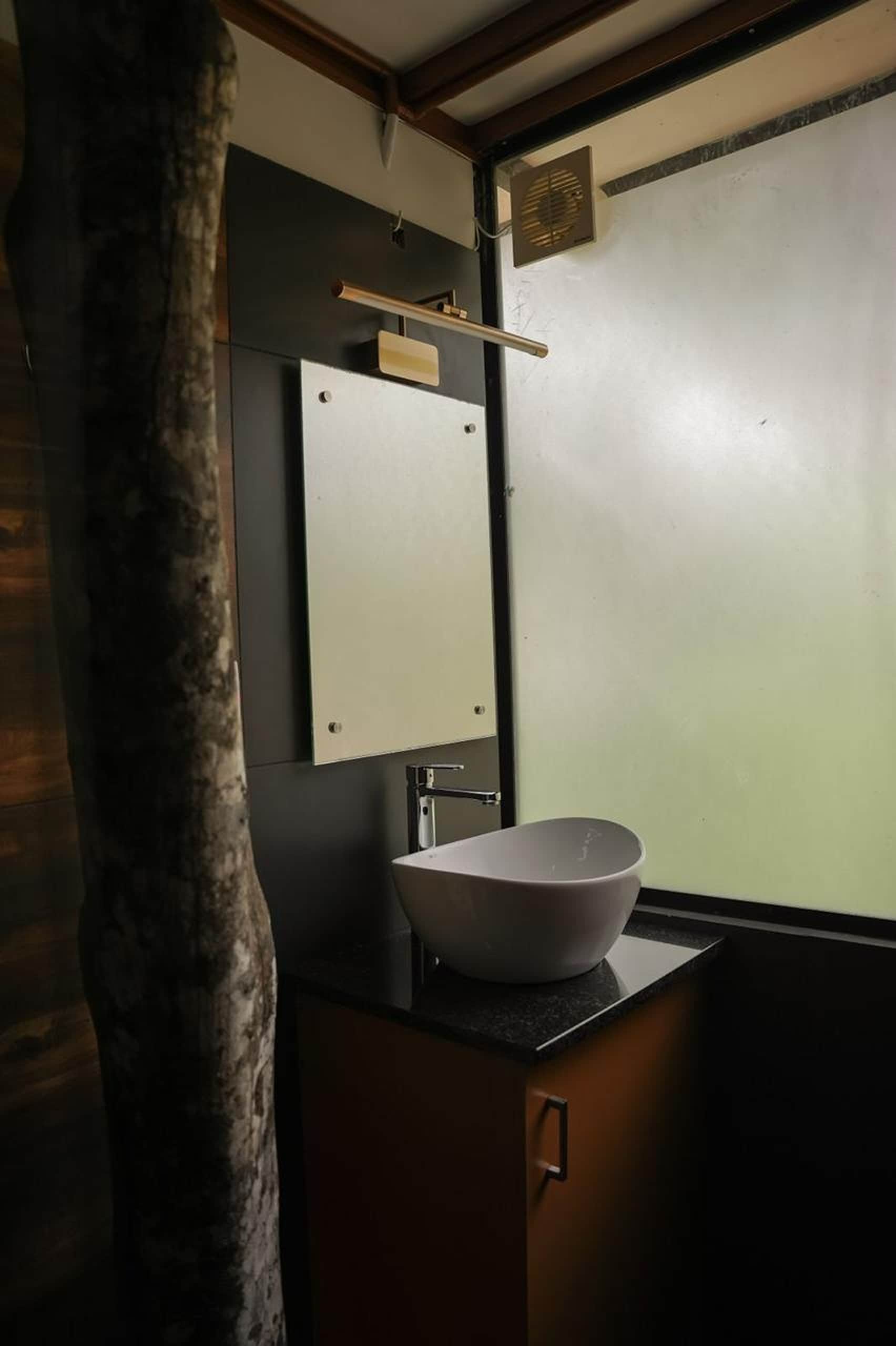 Jungle Tunes Resort - Tap to explore photos