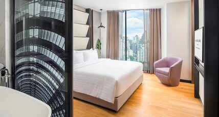 Mercure Bangkok Makkasan Room Type - Suite with 1 King Bed