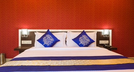 Hotel landmark Room Type - Deluxe Double Room
