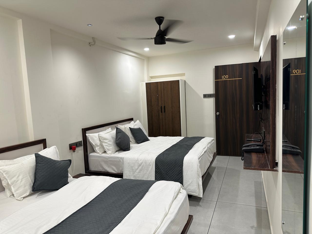 HOTEL JSK JAMNAGAR - Tap to explore photos
