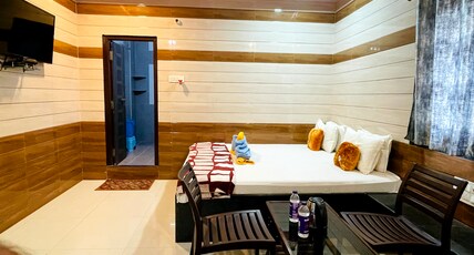 HOTEL UDAY RESIDENCY Room Type - DOUBLE BED PREMIUM NON AC ROOM