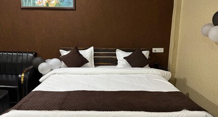 ARK HOTEL & RESTAURANT Room Type - Family Suite