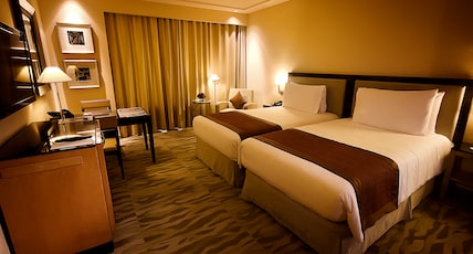 The Grand New Delhi Room Type - The Grand Deluxe Room Twin Bed with Bathtub The Grand New Delhi Room Type - The Grand Deluxe Room Twin Bed with Bathtub