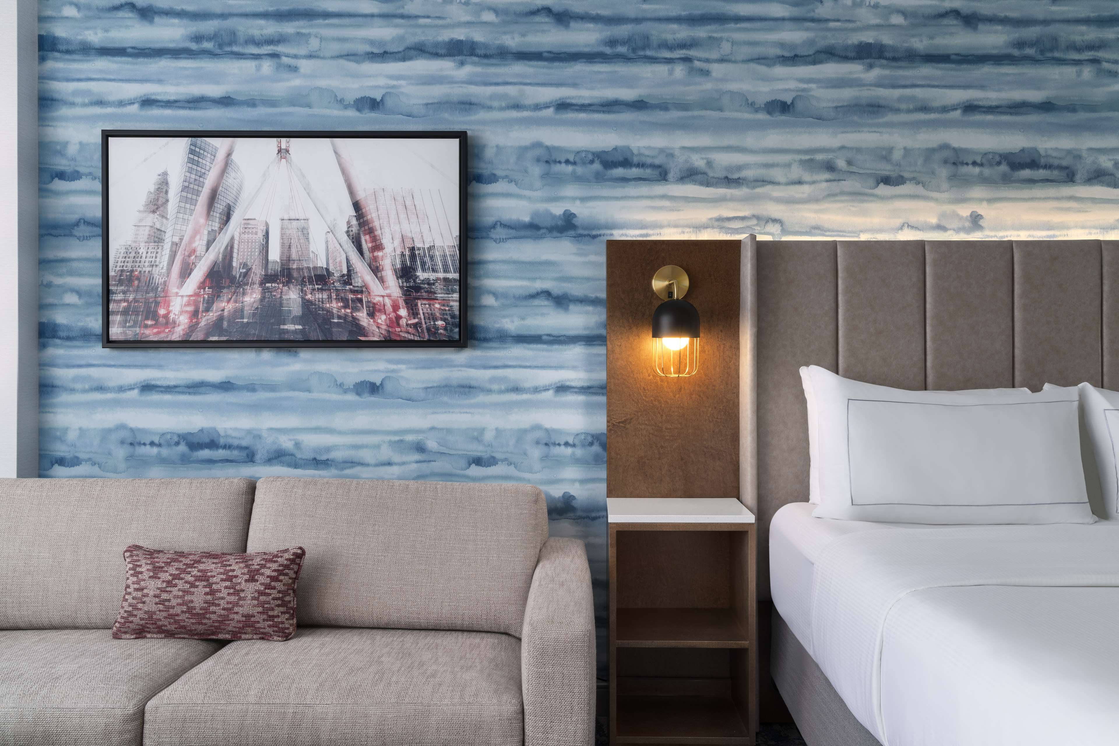 DoubleTree by Hilton Hartford Downtown - Tap to explore photos