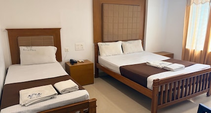 Reva Plaza Hotel Room Type - STANDARD TRIPLE BED