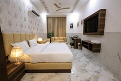Address of Hotel Dreamland