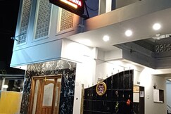 Selvasi Beach Cottage | Rooms & Caretaker