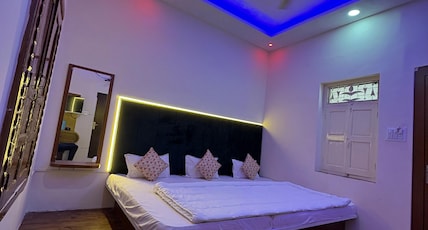 Hotel Jyotikalash Room Type - delux room AC for 4 Persons Hotel Jyotikalash Room Type - delux room AC for 4 Persons