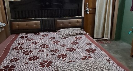 Triveni Home Stay Room Type - Bedroom 1