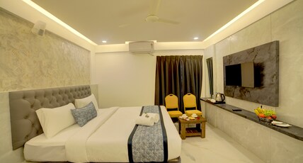 Hotel AeroStay Bangalore Airport Room Type - Deluxe King Room