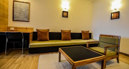 Hotel Mist Tree Mountain Room Type - Standard Room with City View