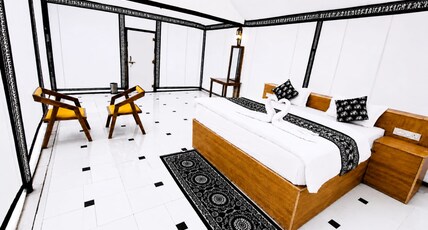 Desert Popular Resort & Camp Room Type - Desert golden luxury family tent Desert Popular Resort & Camp Room Type - Desert golden luxury family tent