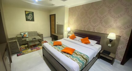 Hotel Sagar (Pure Veg) Room Type - Super Deluxe Room AC with Free WiFi Hotel Sagar (Pure Veg) Room Type - Super Deluxe Room AC with Free WiFi