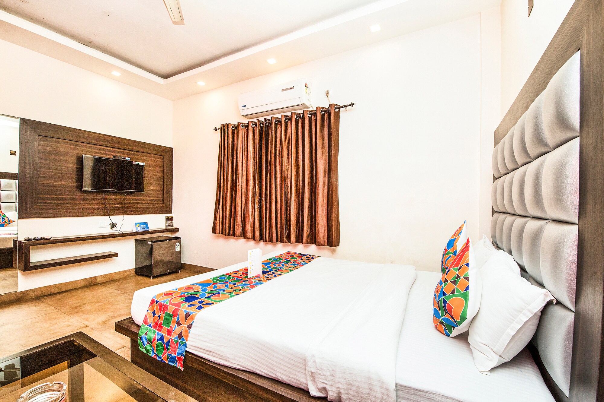 FabHotel De Sivalika - 500m from Belur Math - Tap to explore photos