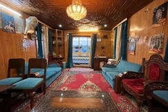 New Silver Jublee Group Of Houseboats