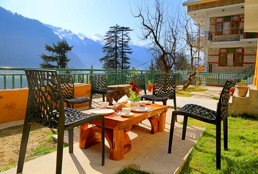 Hotel Mountain Trail Manali