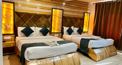 THE GOLDEN OYSTER Room Type - Family Suite Room 2 KING SIZE BEDS THE GOLDEN OYSTER Room Type - Family Suite Room 2 KING SIZE BEDS