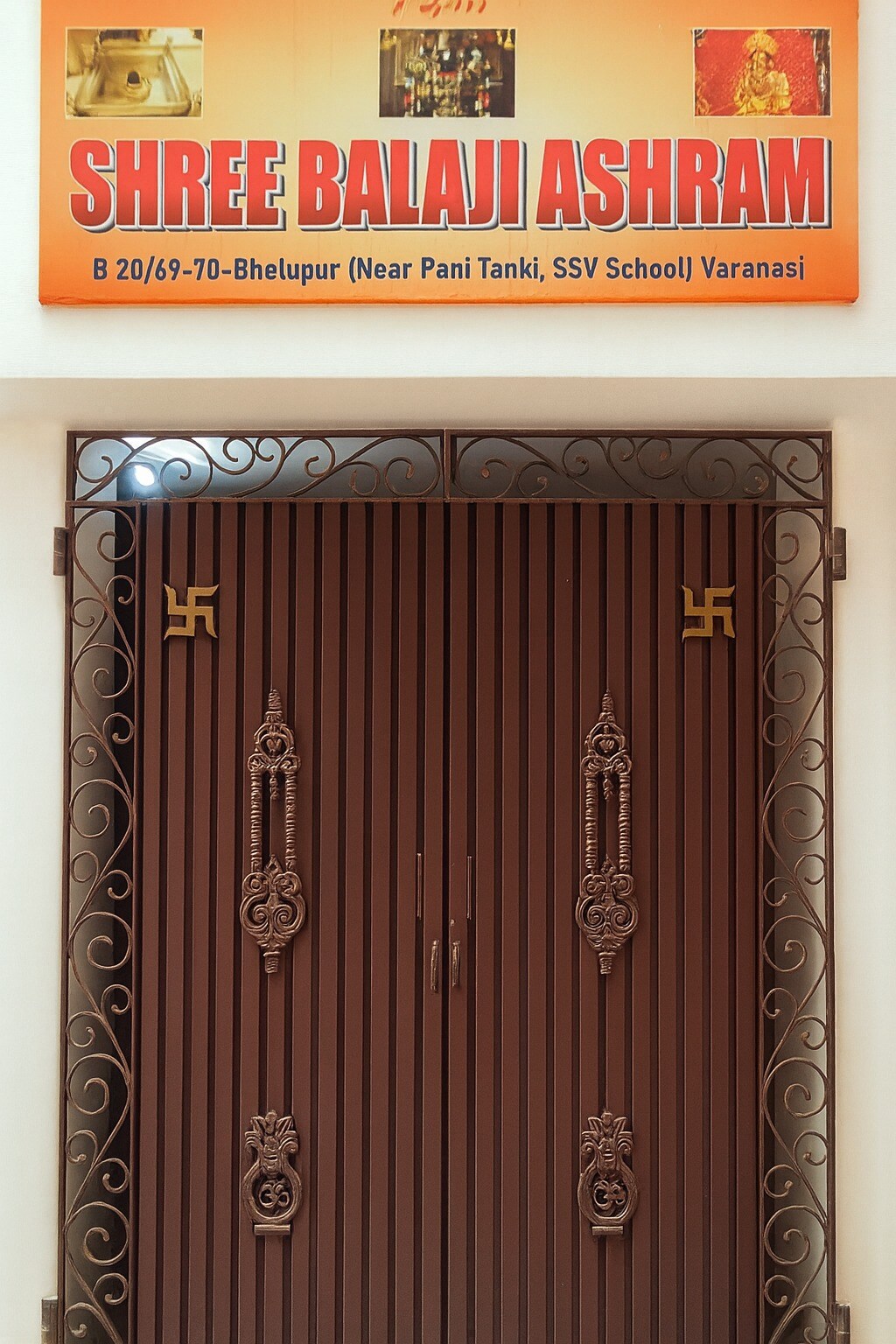 Shree Balaji Ashram Bhelupur b20/69-70 - Tap to explore photos