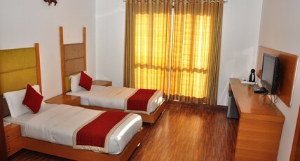 Hotel Haris Court (Lajpat Nagar) Room Type - Deluxe Twin Room