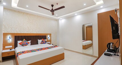 FabHotel Raj Palace Room Type - Deluxe Room