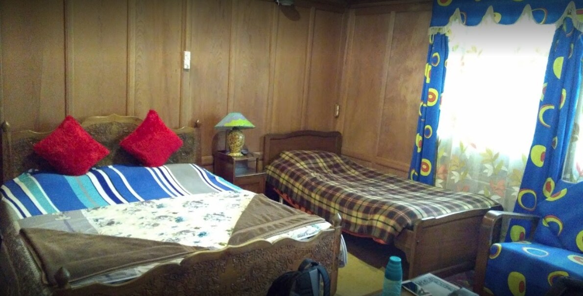 LUCKY DAWN - Tap to explore photos