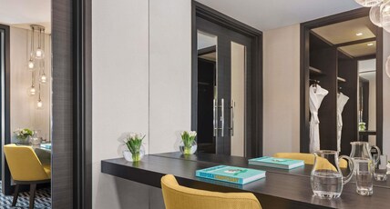Fairmont Riyadh Room Type - Business Suite 1 King NS
