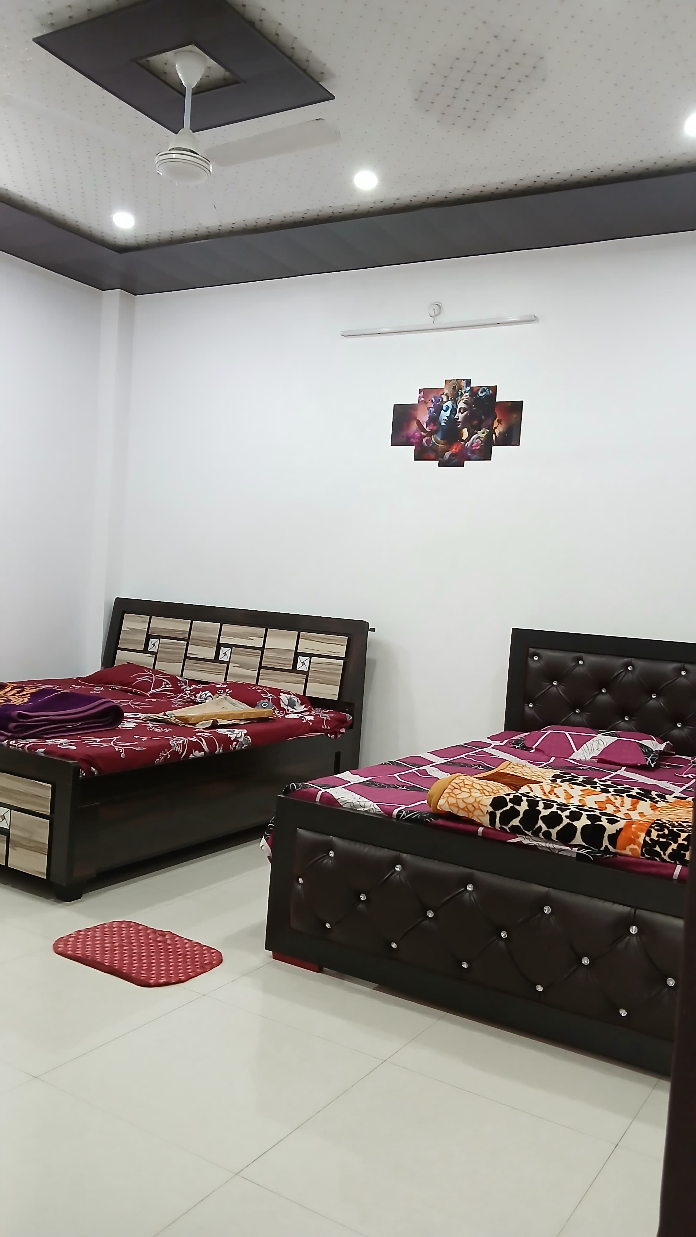 Kanha Ji Atithi Niwas Home Stay - Tap to explore photos