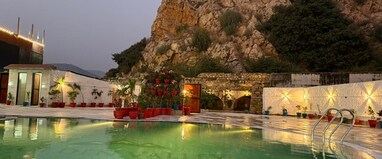 The Golden Valley Hotel and Resorts, Sariska