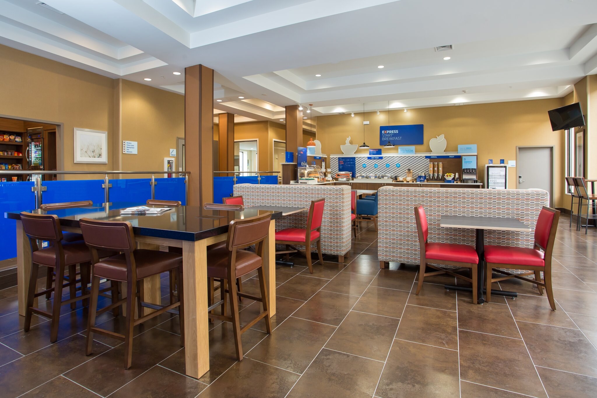 Holiday Inn Express SPRINGFIELD DOWNTOWN - Tap to explore photos