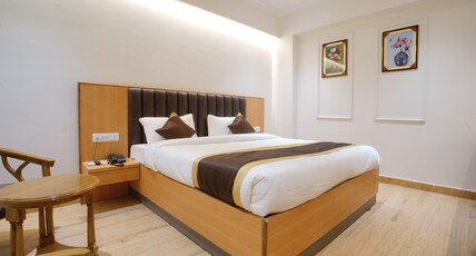 Hotel Classic Residency Room Type - Deluxe Room