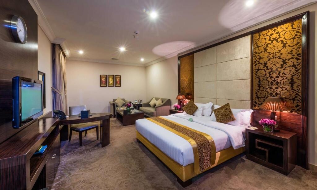 Boudl Al Taif Hotel - Tap to explore photos