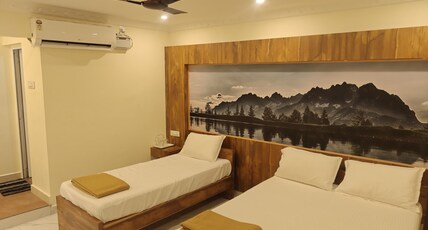 Sri Valli Residency Room Type - Premium Deluxe Triple Cot Room