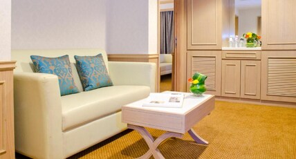 Royale Chulan Penang Room Type - Family Suite Royale Chulan Penang Room Type - Family Suite