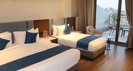 Hotel Stoneleaf Room Type - Premium Club with one Extra Bed and Balcony