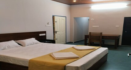 Signature Home Room Type - Standard Queen